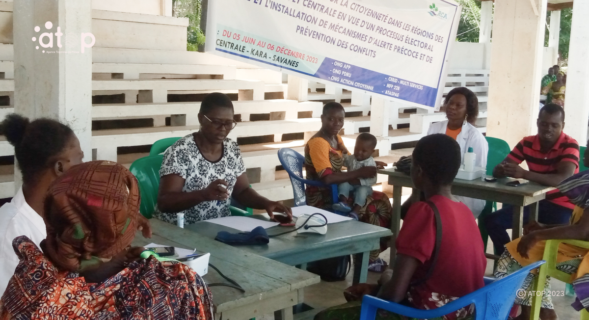 Kozah/le SIBEC-TOGO sensibilise la population de Lassa pour des élections apaisées 1 Atop.tg le SIBEC TOGO sensibilise la population de Lassa pour des elections apaisees
