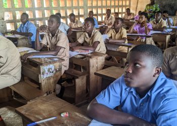 Agoè-nyivé :  le préfet d’Agoè-nyivé a effectué une tournée dans les centres d’écrits du BPEC