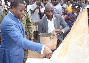 Kloto/ construction de centre régional de mécanisation agricole :  le président de la République pose la première pierre du centre des plateaux-ouest