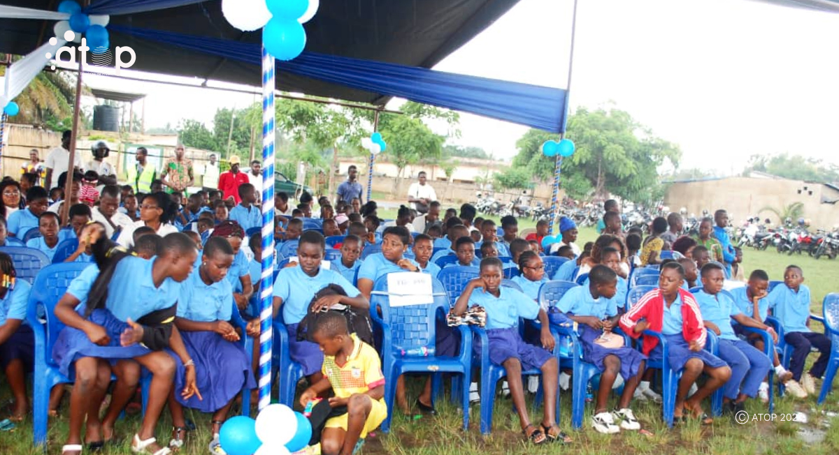 Atop.tg les responsables des treize CDEJ et des enfants edifies sur le theme de lannee