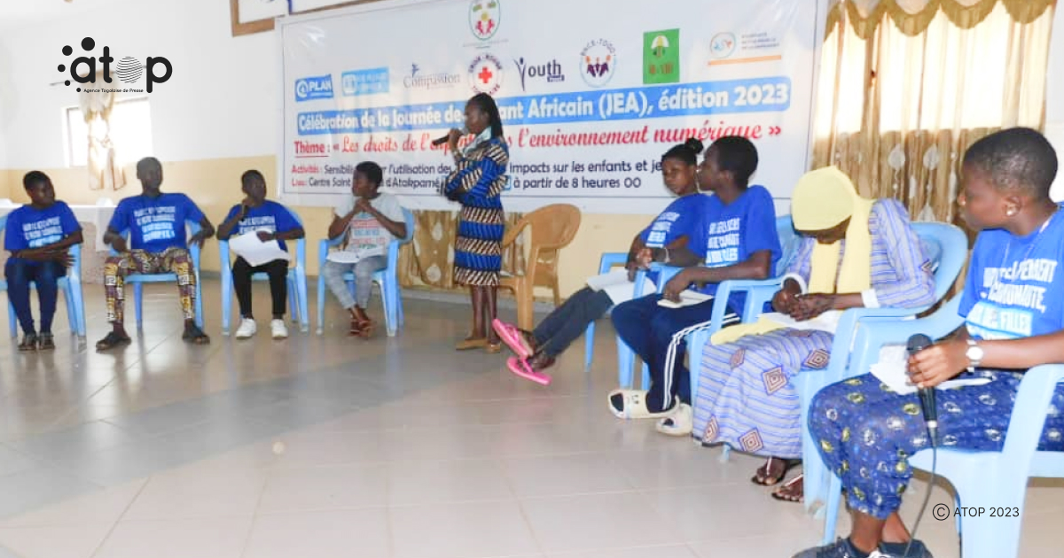 Ogou/ journée de l’enfant africain : une sensibilisation sur les conséquences de l’usage du téléphone a marqué l’événement à Atakpamé 1 Atop.tg une sensibilisation sur les consequences de lusage du telephone a marque levenement a Atakpame