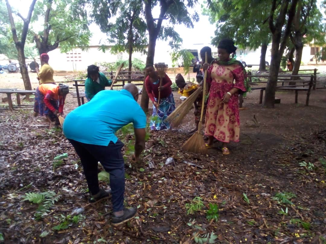 Des militants en pleine activite