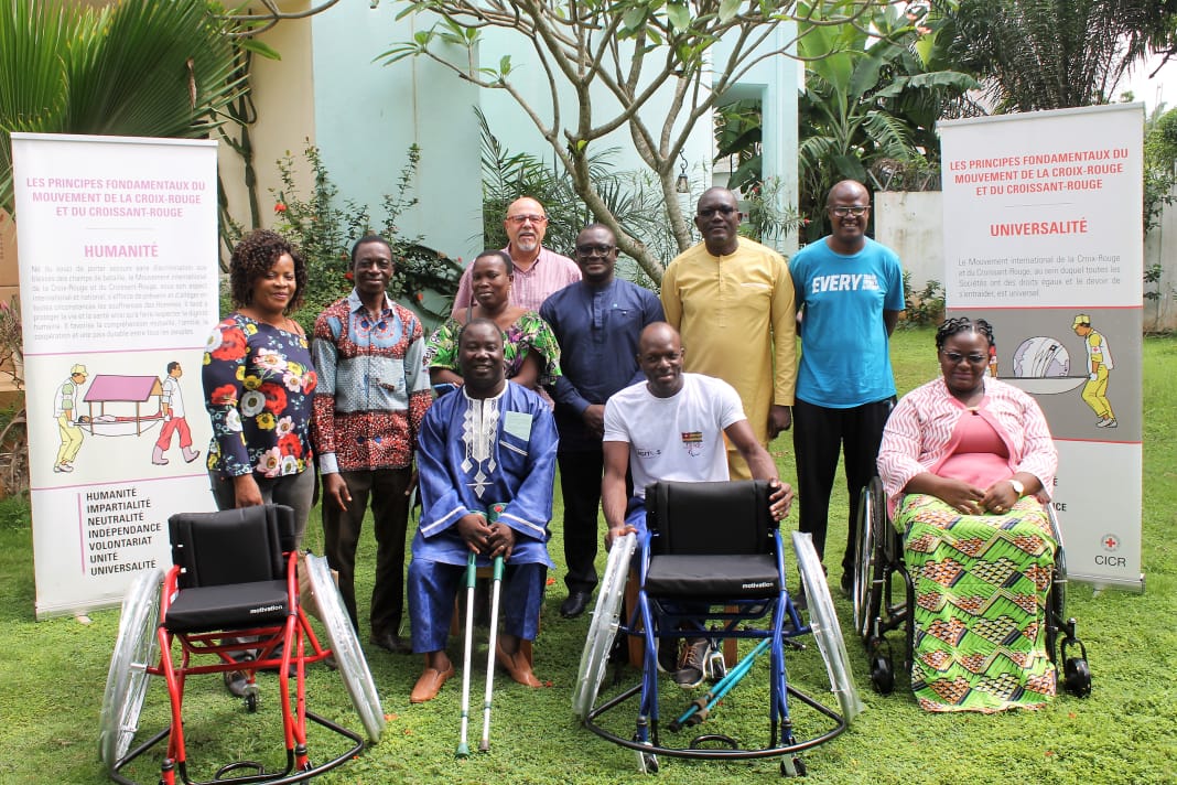 Les officiels et les beneficiaires
