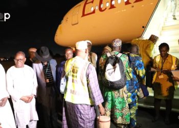 Hadj 2023/ la première vague de 342 fidèles a quitté pour Médine