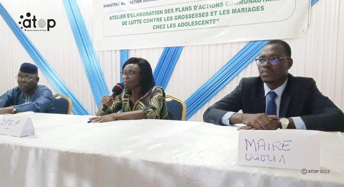 Lutte contre les grossesses et les mariages chez les adolescentes : des membres des cellules communautaires de l’Ogou élaborent leurs plans d’actions 1 Atop.tg des membres des cellules communautaires de lOgou elaborent leurs plans dactions