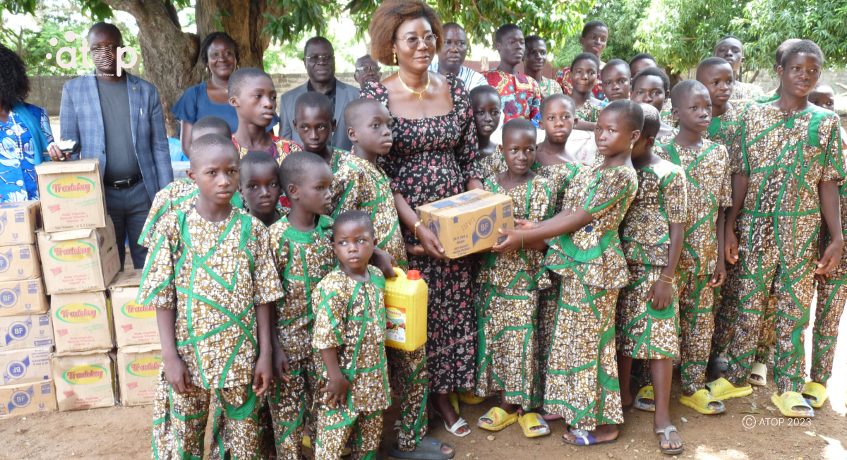 Atop.tg la CCIT Togo fait don de vivres et non vivres a lorphelinat ODPE Kara