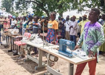 Sotouboua/Promotion des droits des enfants et jeunes :  Des kits d’atelier remis à 09 patrons et patronnes du canton de Kazaboua