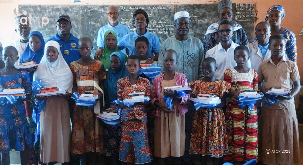 Atop.tg Les premieres filles des centres decrit de lIEPP Tchamba ouest primees