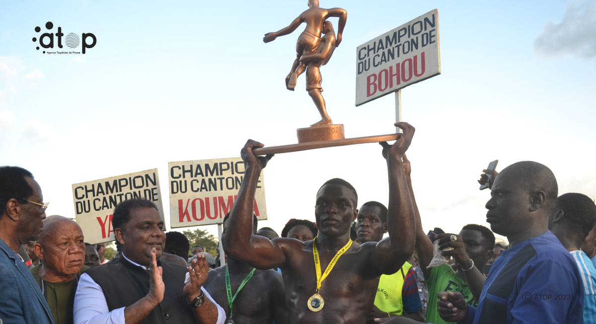 Atop.tg M.Pilinga prince sacre meilleur lutteur a ledition 2023 1