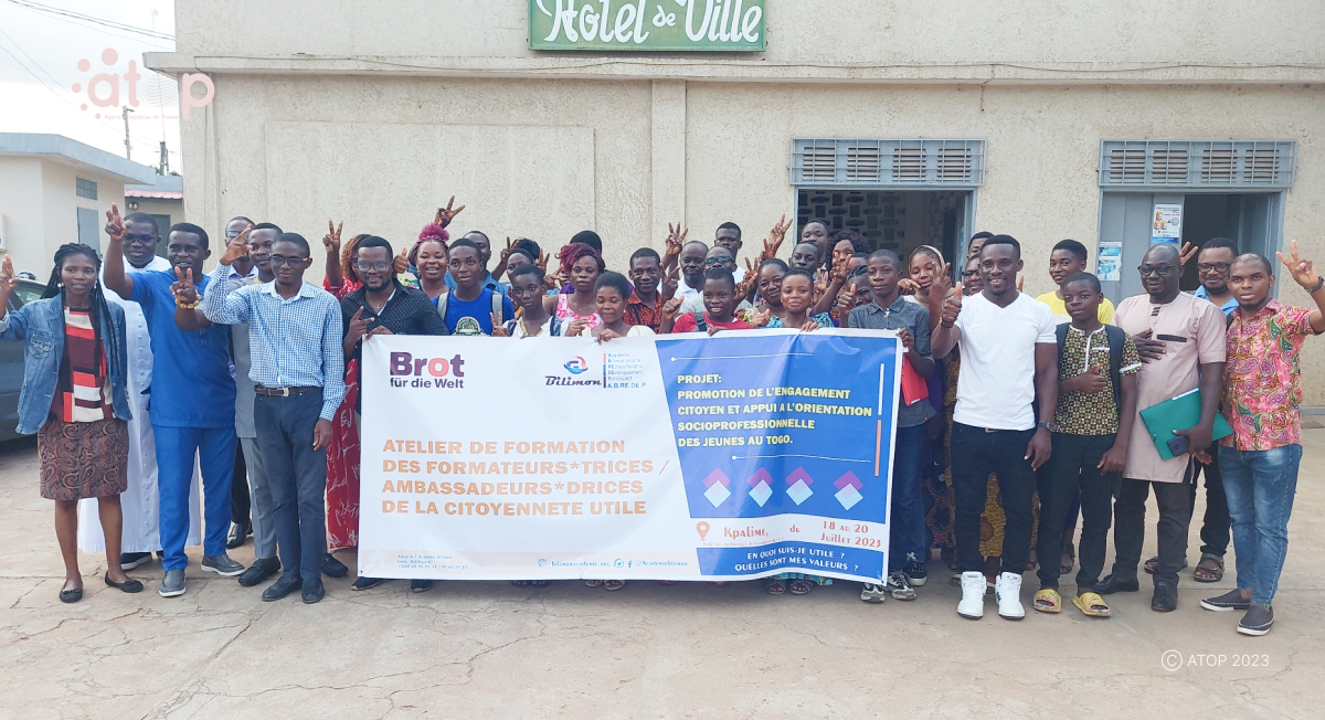 Atop.tg des eleves apprentis et enseignants formes