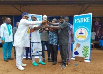 Ogou/ 3ème edition du prix Afan Danhuede : des meilleurs élèves et équipes championnes primés à Ountivou