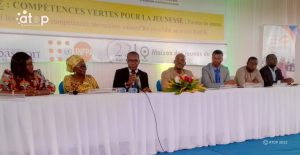 Atop.tg la remise des cheques de subvention et une conference debat marquent levenement a Lome 2