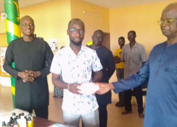Cinkassé:  des produits pharmaceutiques et vêtements aux réfugiés burkinabè
