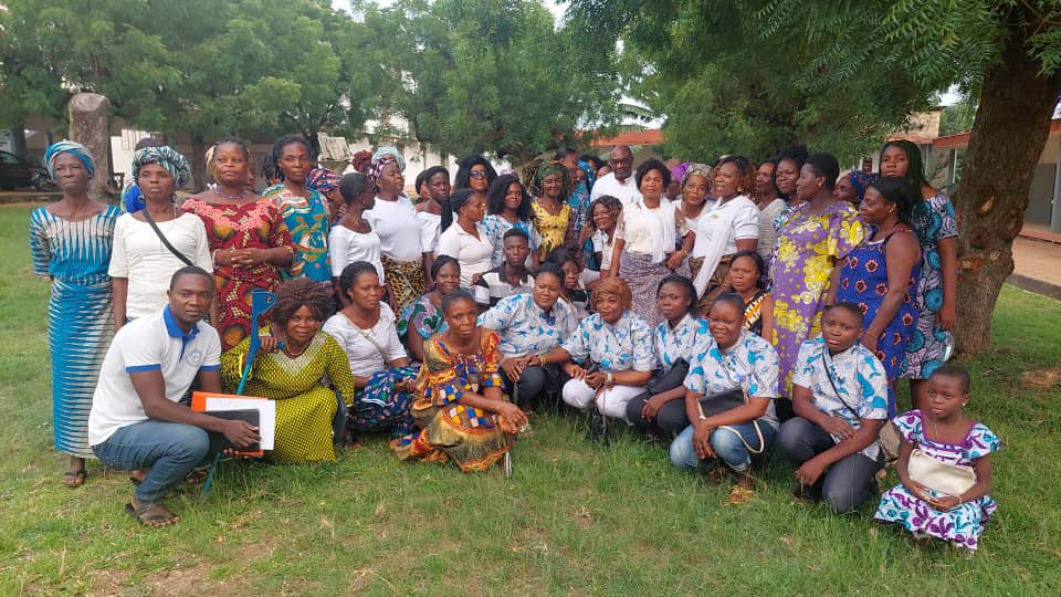 Des femmes sensibilisees