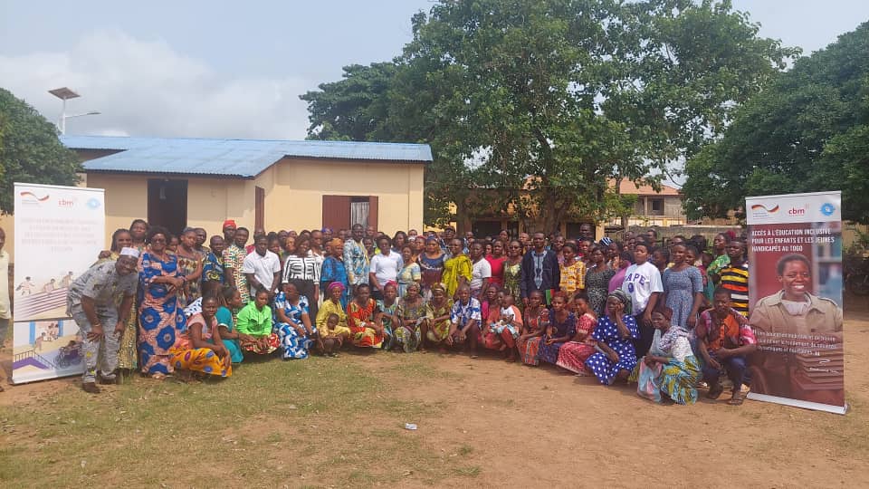Kloto/éducation inclusive: des acteurs clés s’initient à la production de matériel didactique de jeu 1 Photo de famille