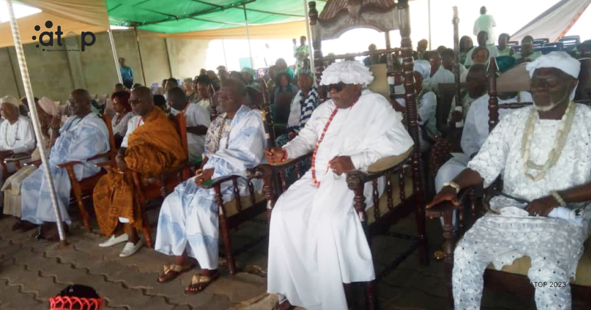 Lacs /culture : “Bakatue-anezan 2023” célébré à Aného 1 Atop.tg Bakatue anezan 2023 celebre a Aneho