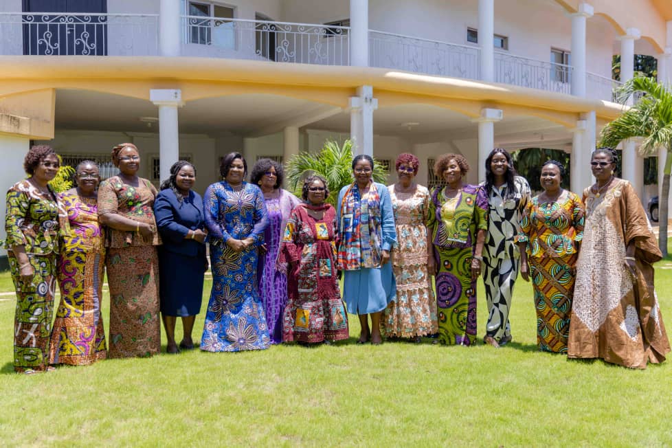 Atop.tg Victoire Tomegah Dogbe a recu le nouveau bureau du REFAMP Togo