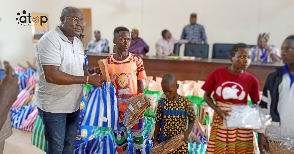 Atop.tg Lassociation Eben Ezer tout est grace au chevet des enfants orphelins et demunis de Vo