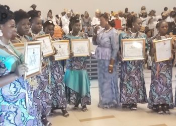 Haho / certificat de fin d’apprentissage :  des apprenties en haute couture reçoivent leurs attestations à Notsè