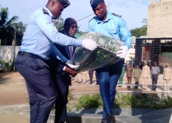 Ogou/ commémoration de l’agression terroriste du 23 septembre :  un dépôt de gerbe de fleurs au monument aux morts à Atakpamé