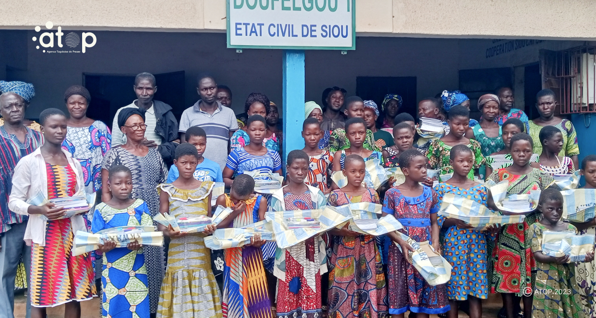 Doufelgou/ Excellence feminine en milieu scolaire : 26 meilleures élèves filles de Siou récompensées 1 Oliver 2023 09 06T104132.846