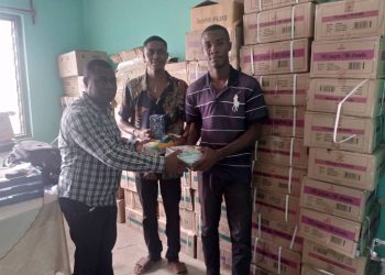 Kloto/Rentrée scolaire 2023-2024 :  L’ONG FAM-Togo distribue de fournitures scolaires à ses filleuls de Kpalimé et du canton de Kuma