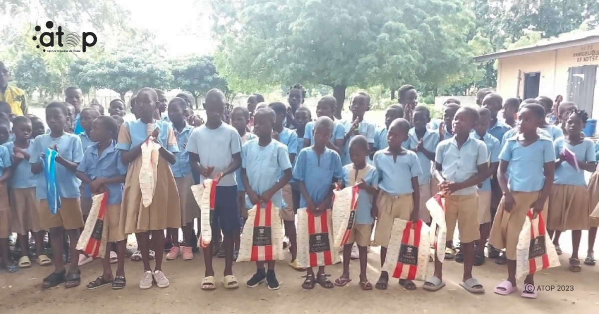 Atop.tg lassociation AAD Togo soutient les eleves en situation de vulnerabilite