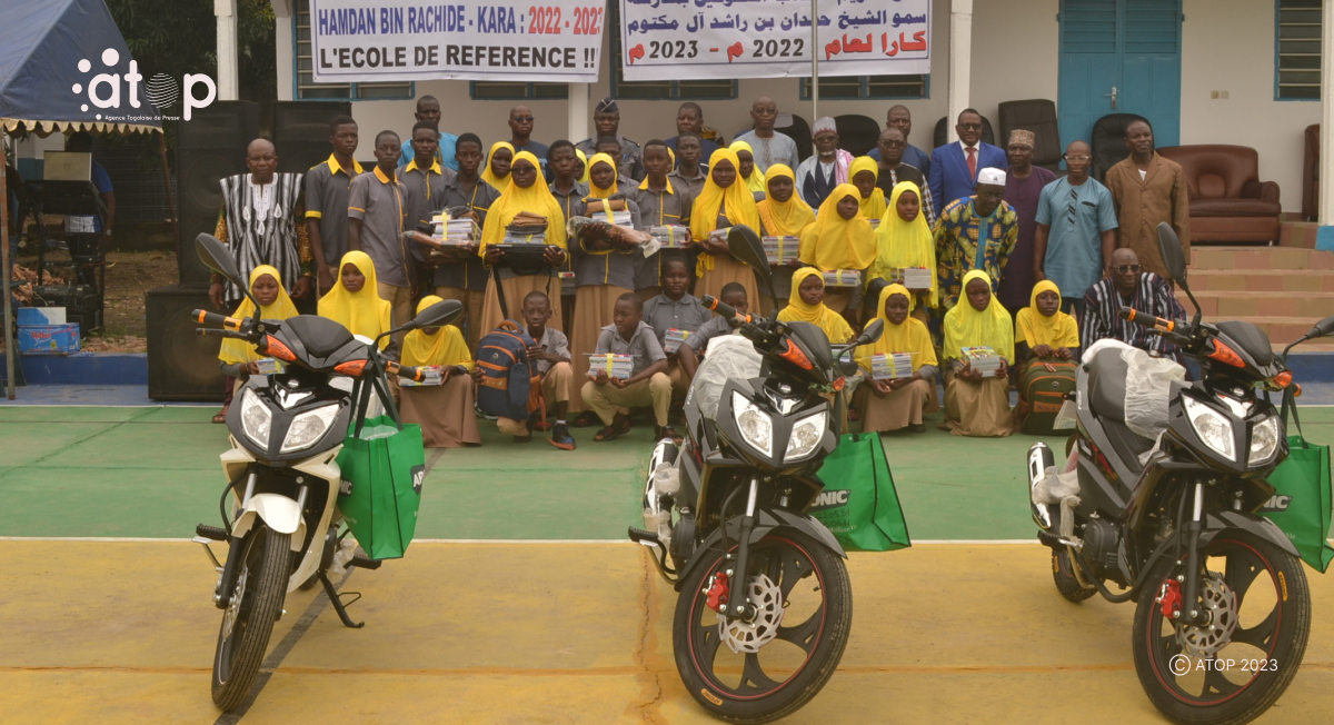Atop.tg les meilleurs eleves du lycee Check Handan Ben Rachid de Kara recompenses