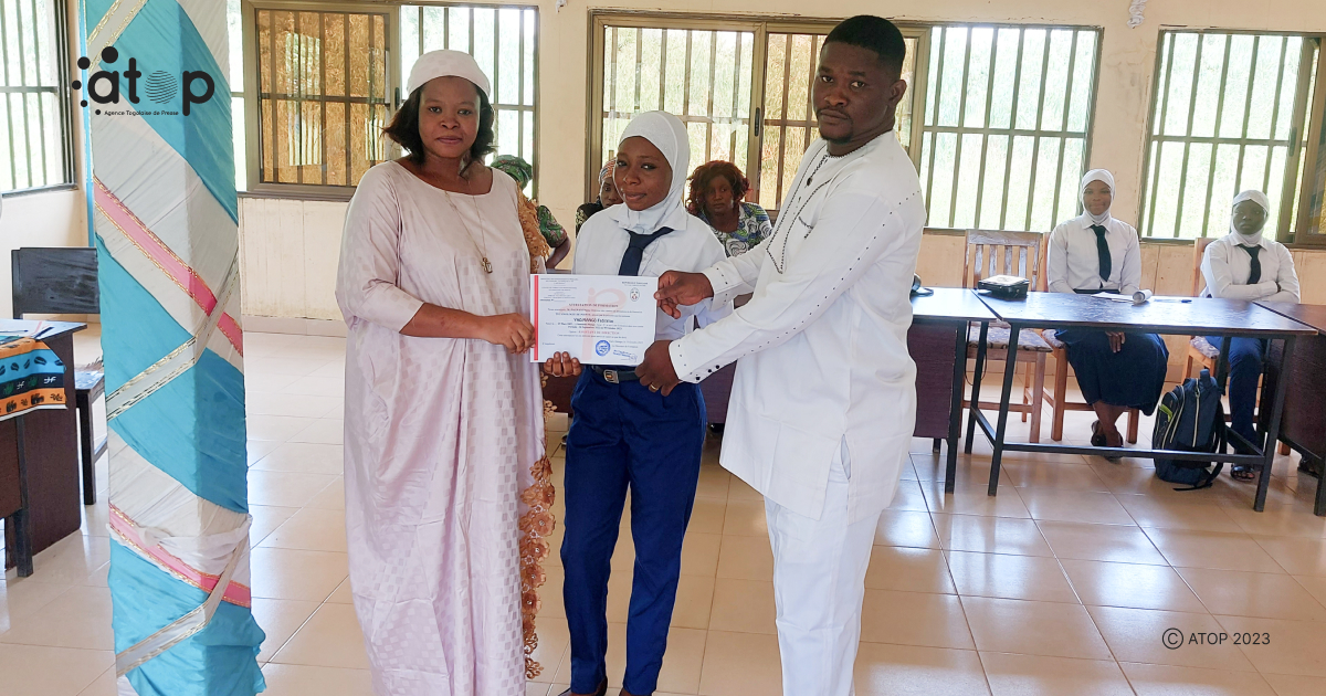 Atop.tg des etudiants du CEFOCOP TP recoivent leurs attestations de formation a Mango