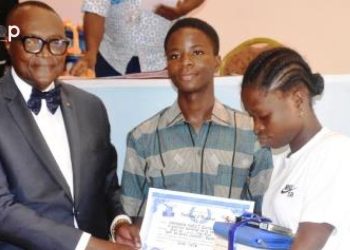 Lacs/éducation :la fondation nana Ané xv récompense les lauréats et octroie des bourses d’excellences