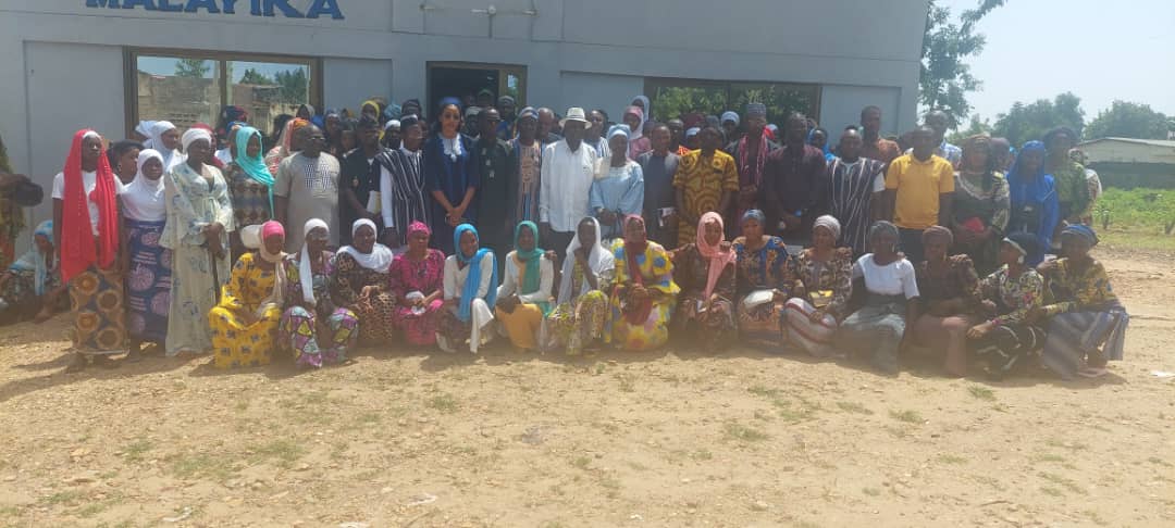 Les officiels et participants