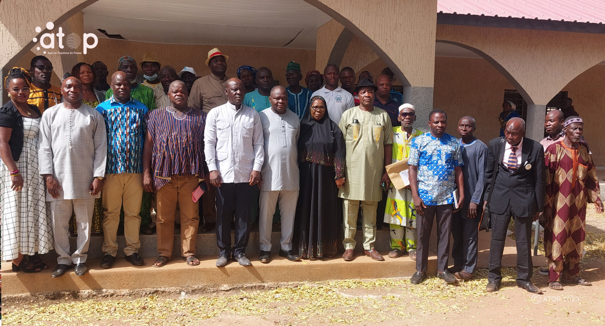 Atop. la commune Oti 1 a presente la situation financiere et recueilli des propositions pour son developpement
