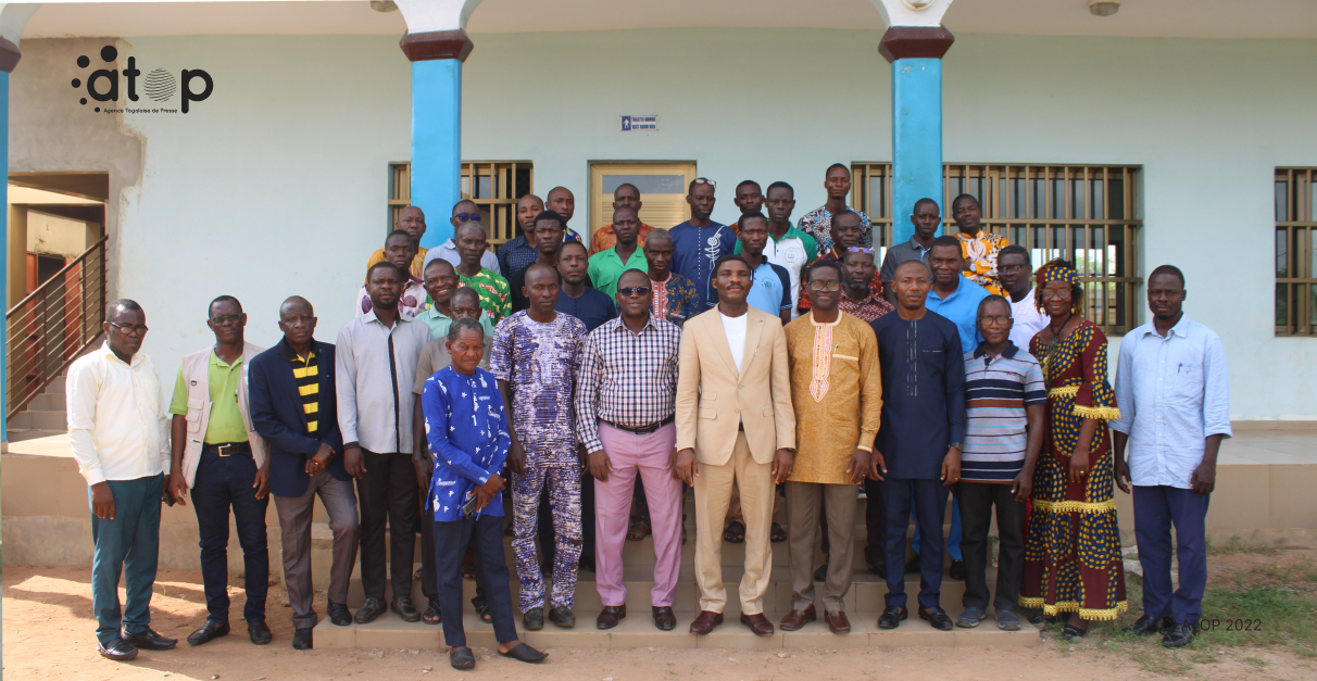 Vo/ Environnement : Des acteurs de la CBT formés à Akoumapé 1 Atop.tg Des acteurs de la CBT formes a Akoumape