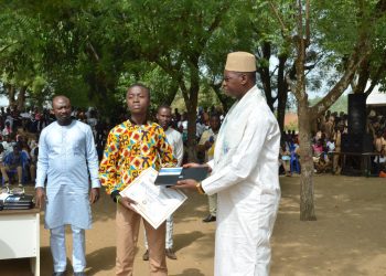Tchaoudjo/ Excellence en milieu scolaire : L’ASP gratifie 30 lauréats du « Prix Faure Essozimna Gnassingbé »