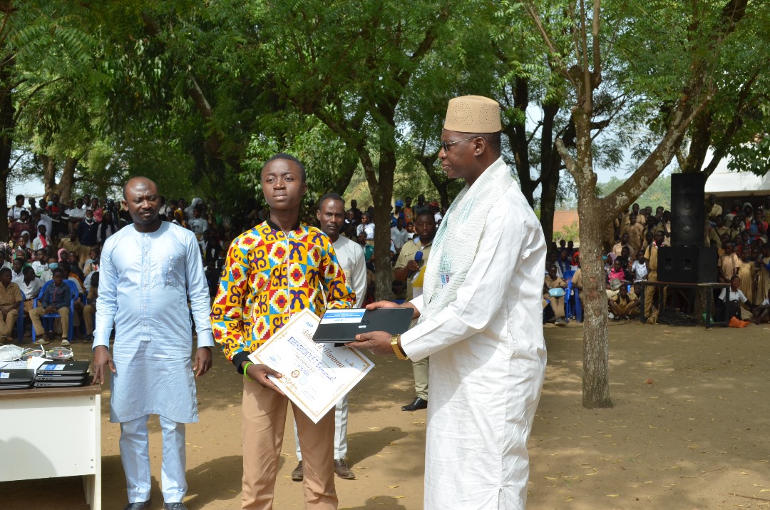 Adoyi