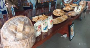 Atop.tg Le pain togolais a base de la farine locale des efforts certes mais du chemin a faire… 1