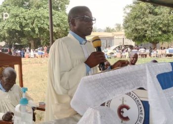 Religion/ EEPT:  célébration de la fête de district à Kové