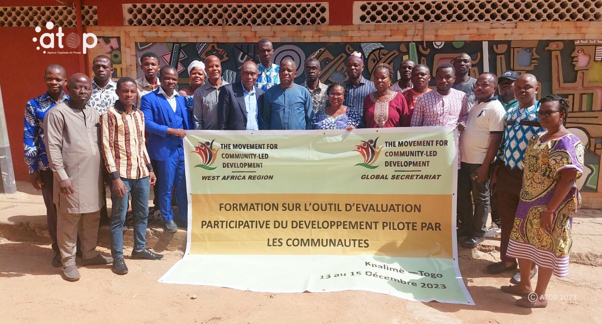 Kloto/développement pilote par les communautés : les acteurs régionaux se forment sur l’outil d’évaluation participative 1 Atop.tg les acteurs regionaux se forment sur loutil devaluation participative