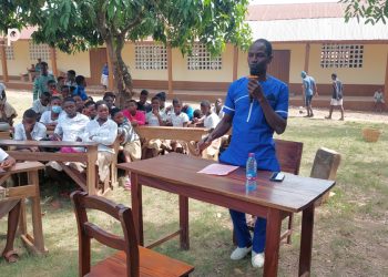 Kloto/importance de la scolarisation de la jeune fille : une sensibilisation à travers un sketch au lycée de Lavié