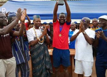 « Gala de foot de noël » petits poteaux du quartier Tokoin Gbonvié : FC mosquée s’empare de la coupe  de la 3ème édition