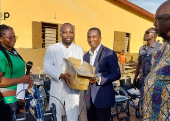 Avé/ Du matériel orthopédique au profit des handicapés moteurs et visuels