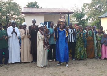 Tchaoudjo/culture : La fondation Ouro-Akondo décerne un prix à l’artiste Tata Christine