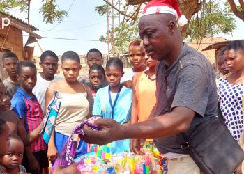 Yoto/ Fête de fin d’année : L’ONG ‘’ADP’’ offre des cadeaux aux enfants vulnérables de Zafi