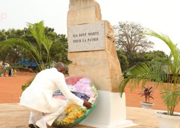 50eme anniversaire de l’attentat de Sarakawa : un dépôt de gerbe de fleurs en hommage aux martyrs à Lomé