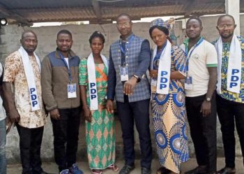  Tchamba/Le PDP offre des maillots et ballons à l’équipe de football de Kouyobo