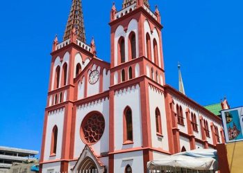 Dossier: La bénédiction des couples homosexuels, une déclaration “inappropriée”, l’Eglise en Afrique sous le « choc »