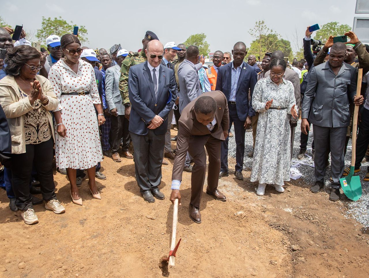 Est–Mono/Désenclavement des zones rurales: Le chef de l’Etat lance les travaux de construction des 21 ponts 1 WhatsApp Image 2024 03 20 a 21.25.13 31be3282