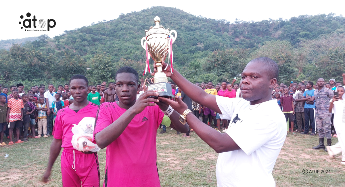 Atop.tg Lycee de Badou Garcons et le CEG Kessibo Abrewankor Filles qualifies pour la phase regionale