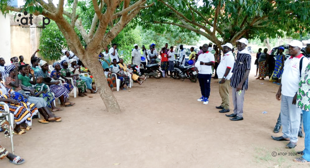 Atop.tg le Parti pour la democratie et le renouveau PDR entame ses meetings dans la commune Moyen Mono 1.