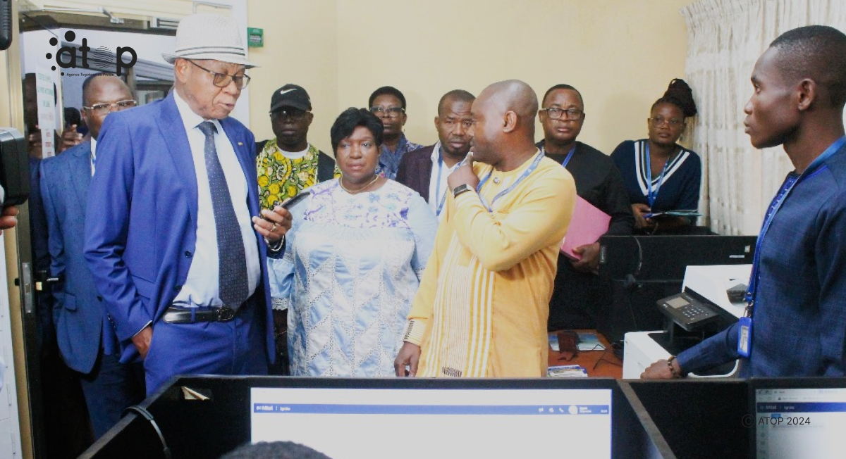Le port autonome de Lomé réceptionne son « call center » joignable au 8818 1 Oliver 48